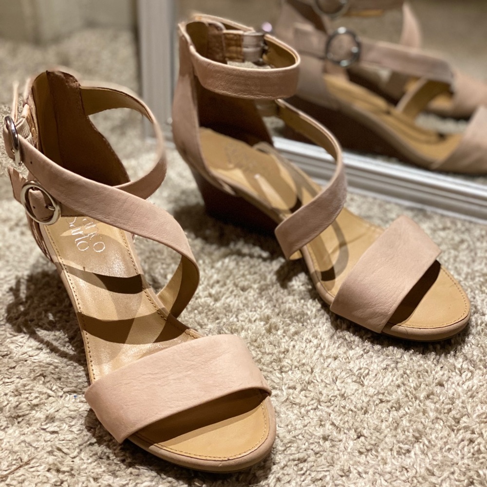 🚫 SOLD — Super cute Franco Sarto “Derek” sandals